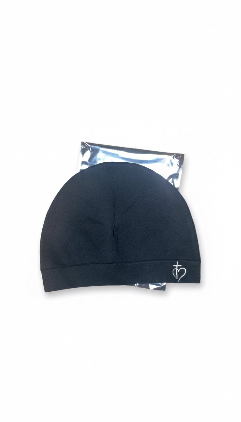 Essentials Skullcap black embroidery logo edition